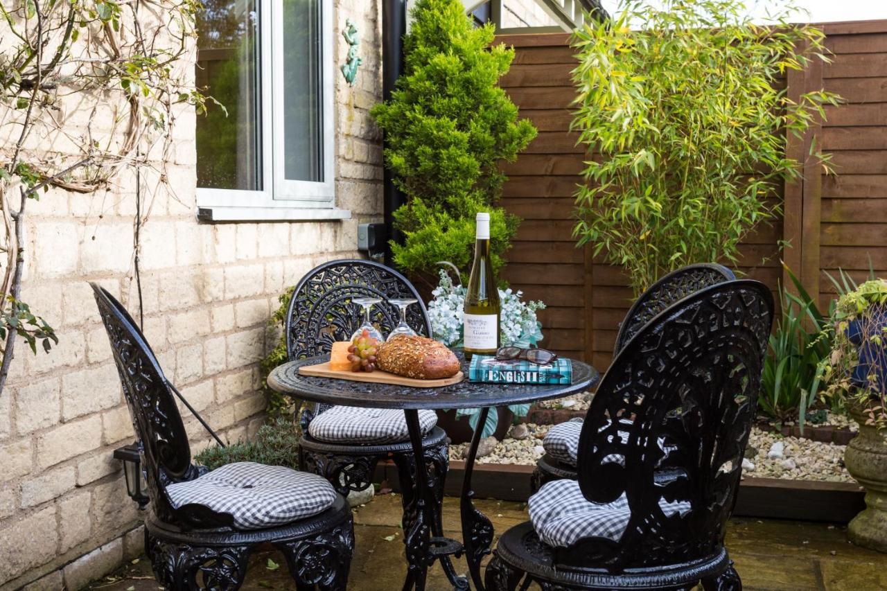 April Cottage Stow-on-the-Wold Екстериор снимка
